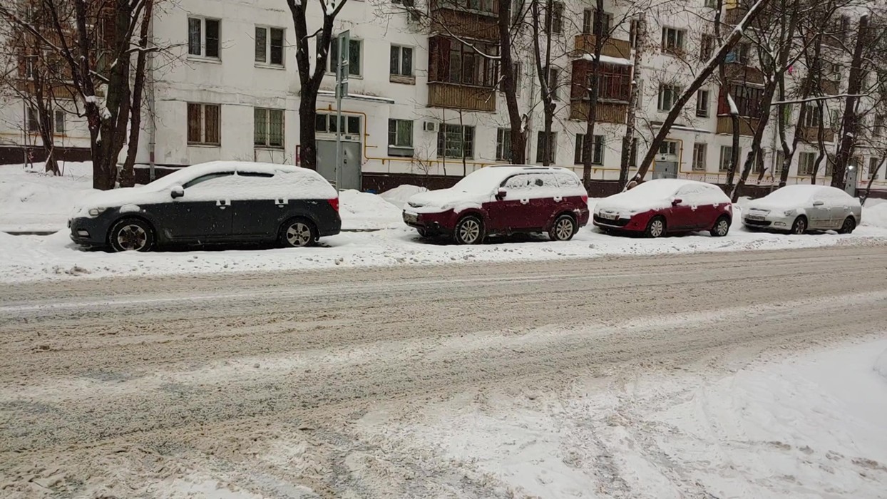 Москву засыпает снегом сегодня