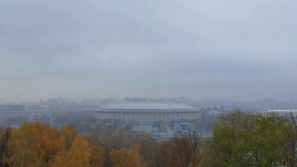 Туман над москва. Город под дождем туман. Погода в Москве. Moscow Fog.