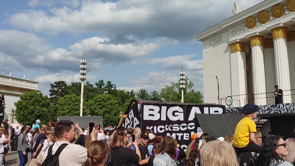 Поездка вднх движение первых. ВДНХ В Москве. ВДНХ движение первых. Фестиваль движения первых ВДНХ.