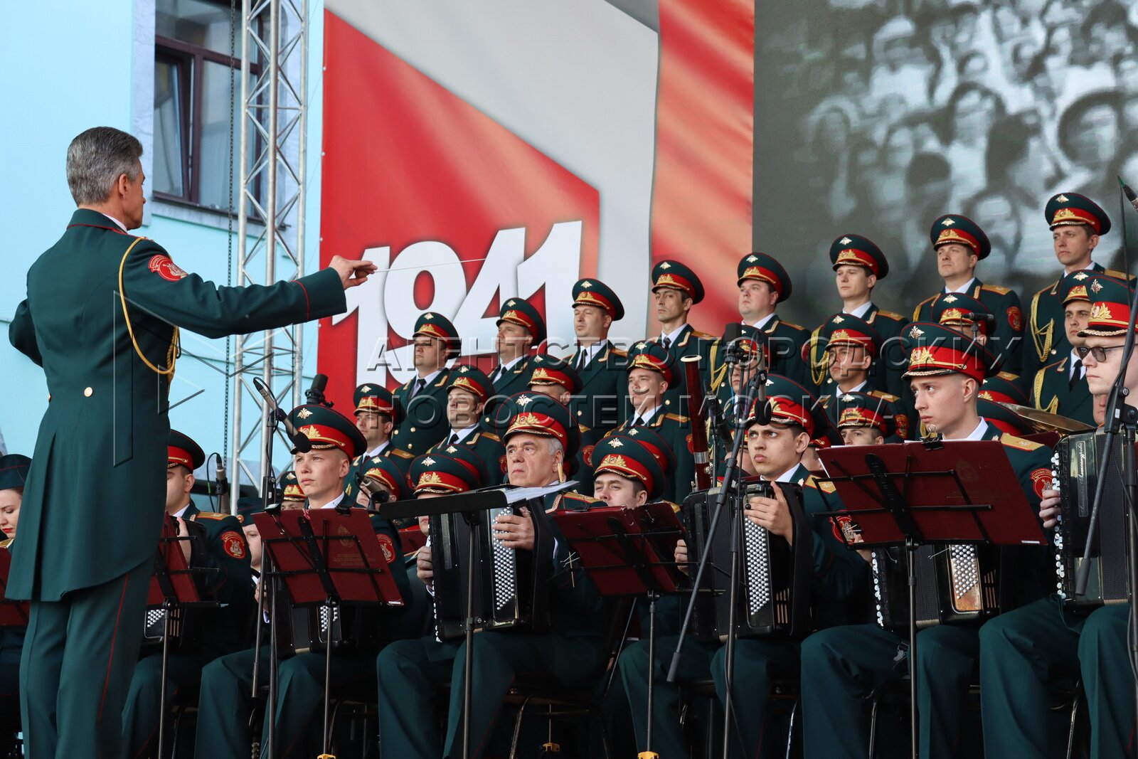 памятник прощание славянки на белорусском вокзале