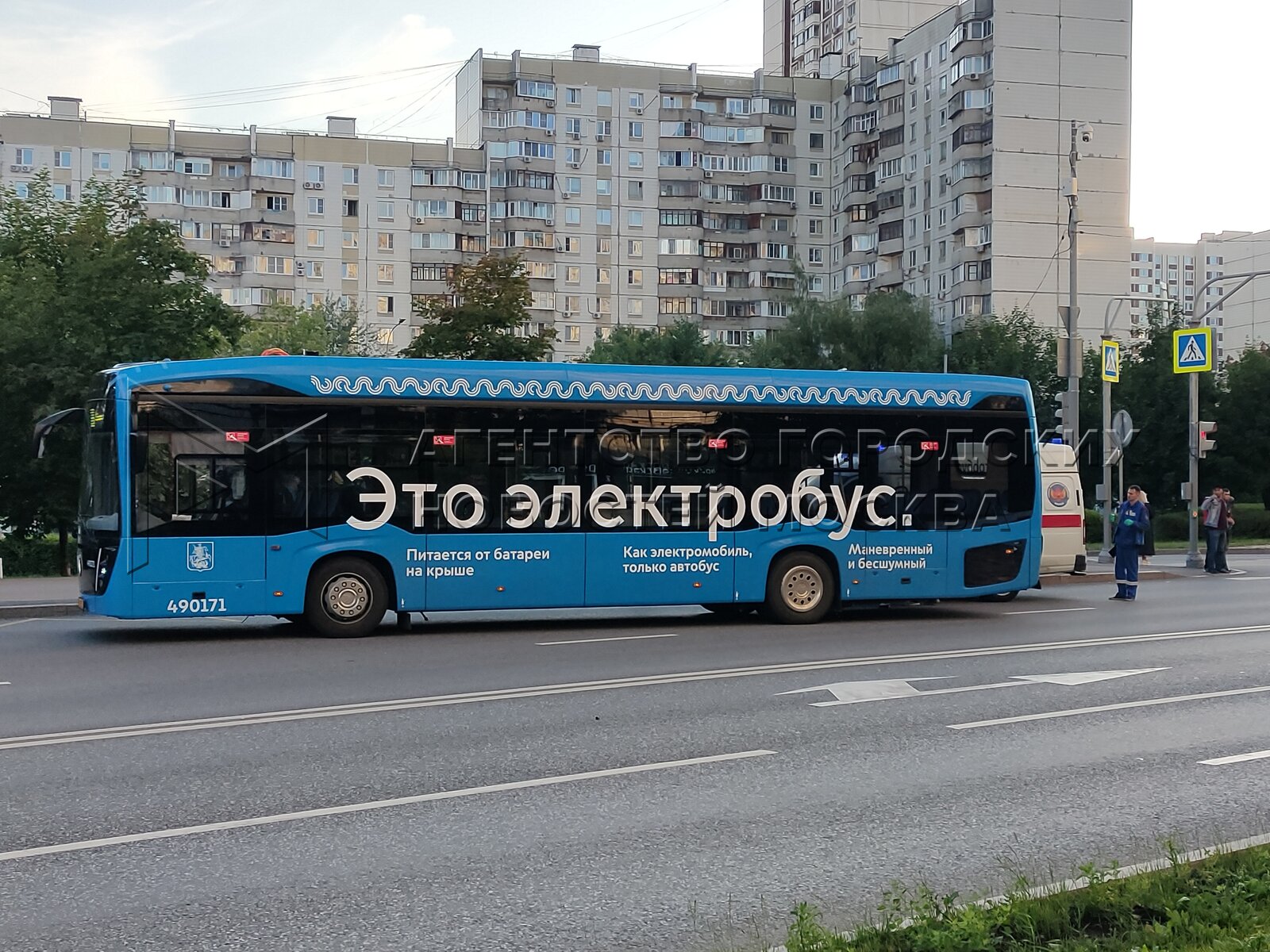 Автобус электробус фото