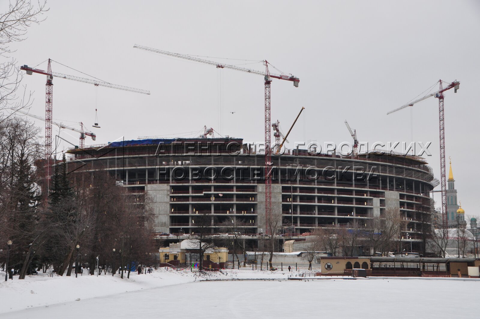 реконструкция олимпийского в москве