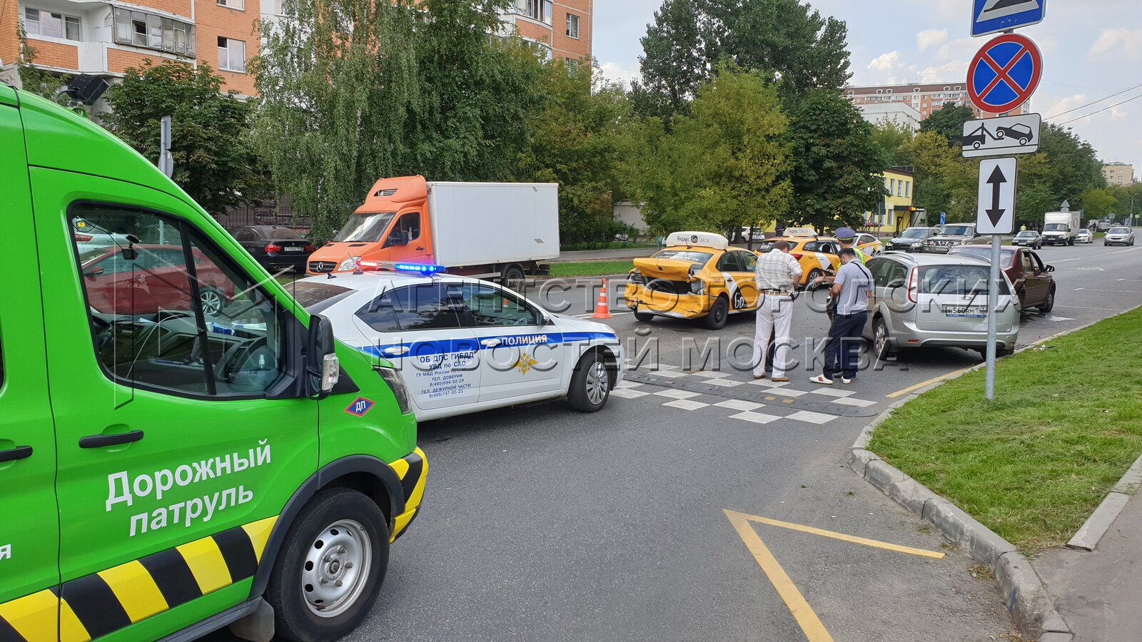 Авто дубнинская москва. Авария на улице Дубнинская. Авария на Дубнинской улице вчера.