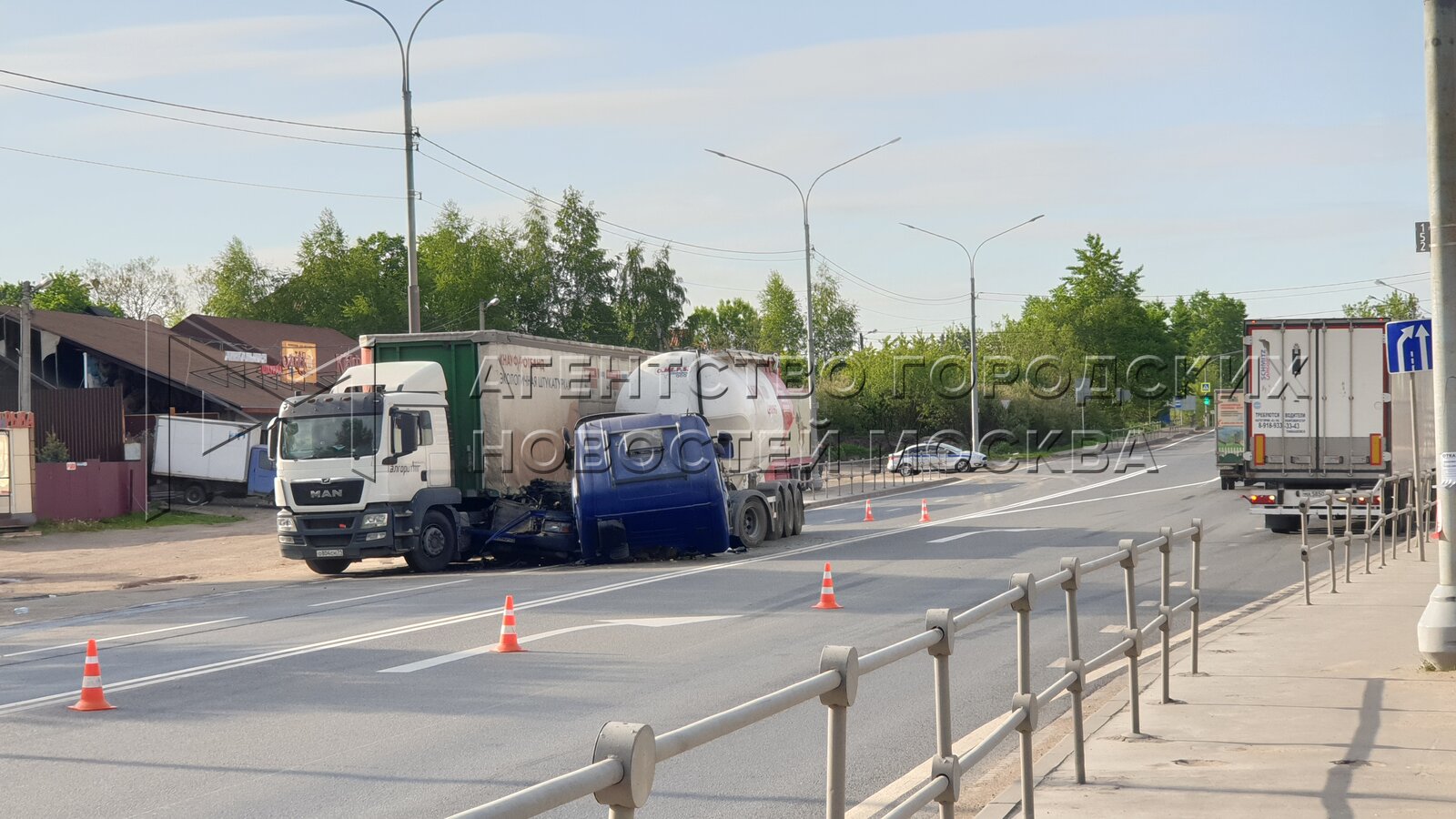 Погода в домодедово белые столбы. Каширское шоссе 53 Домодедово. 63 Автобус белые столбы. Каширское шоссе 70 Домодедово. Домодедово Каширское шоссе 103.