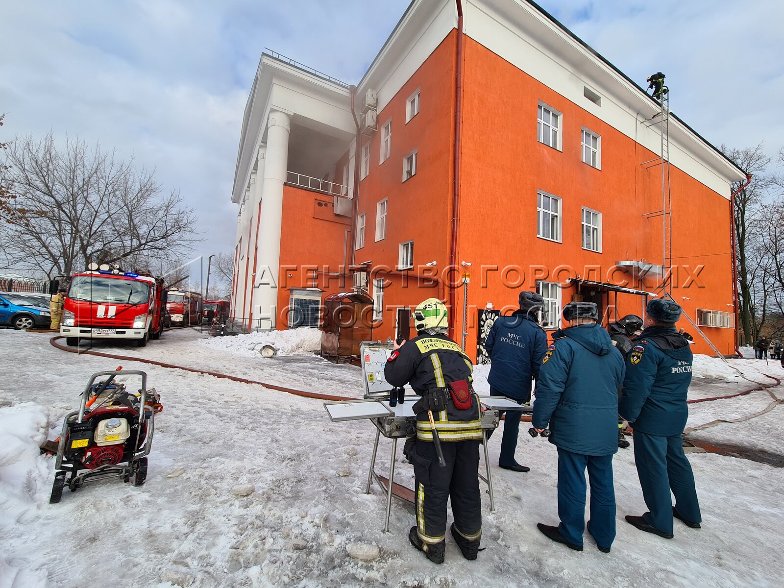 пожар в театре