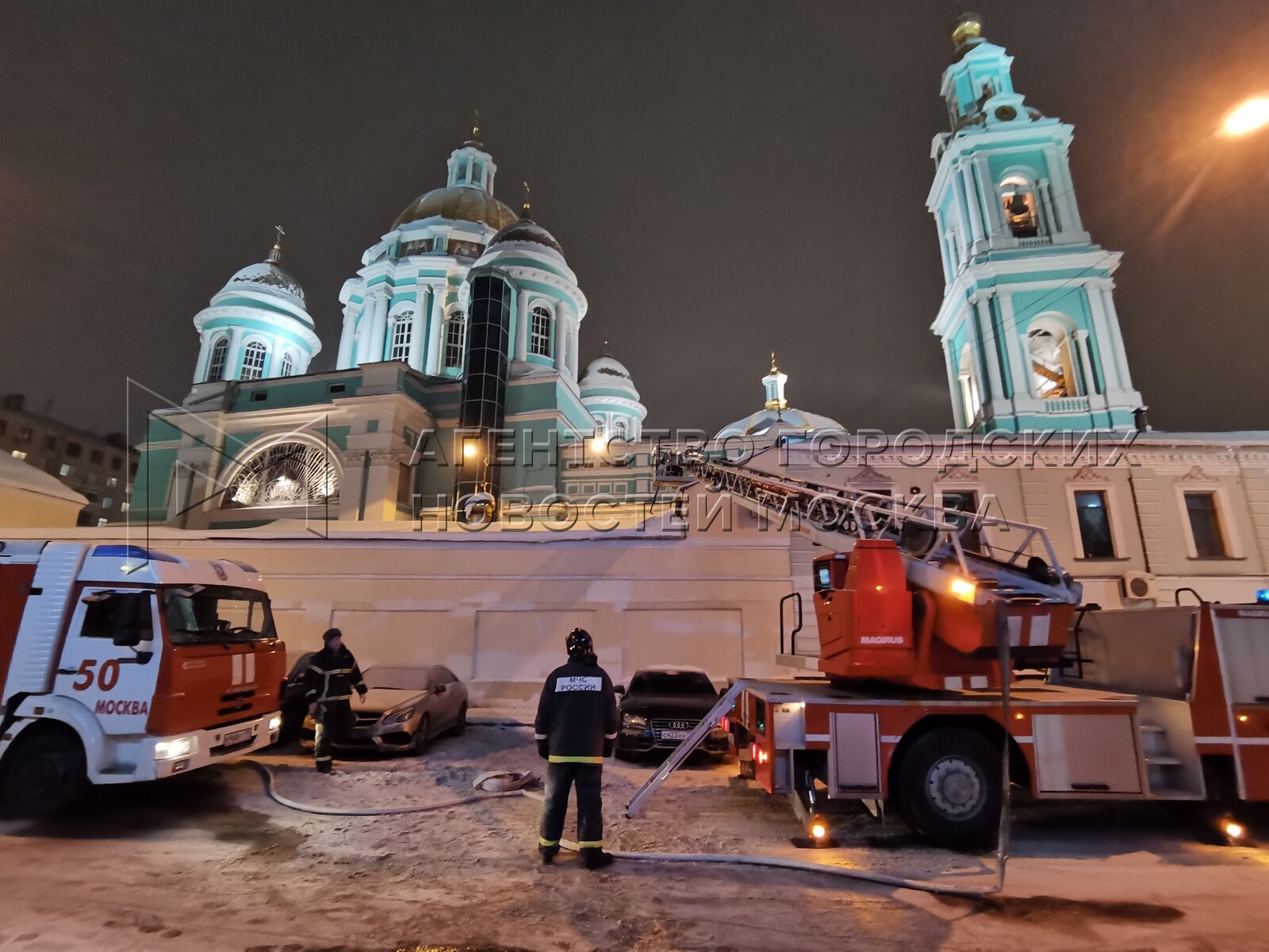 Елоховская вечером