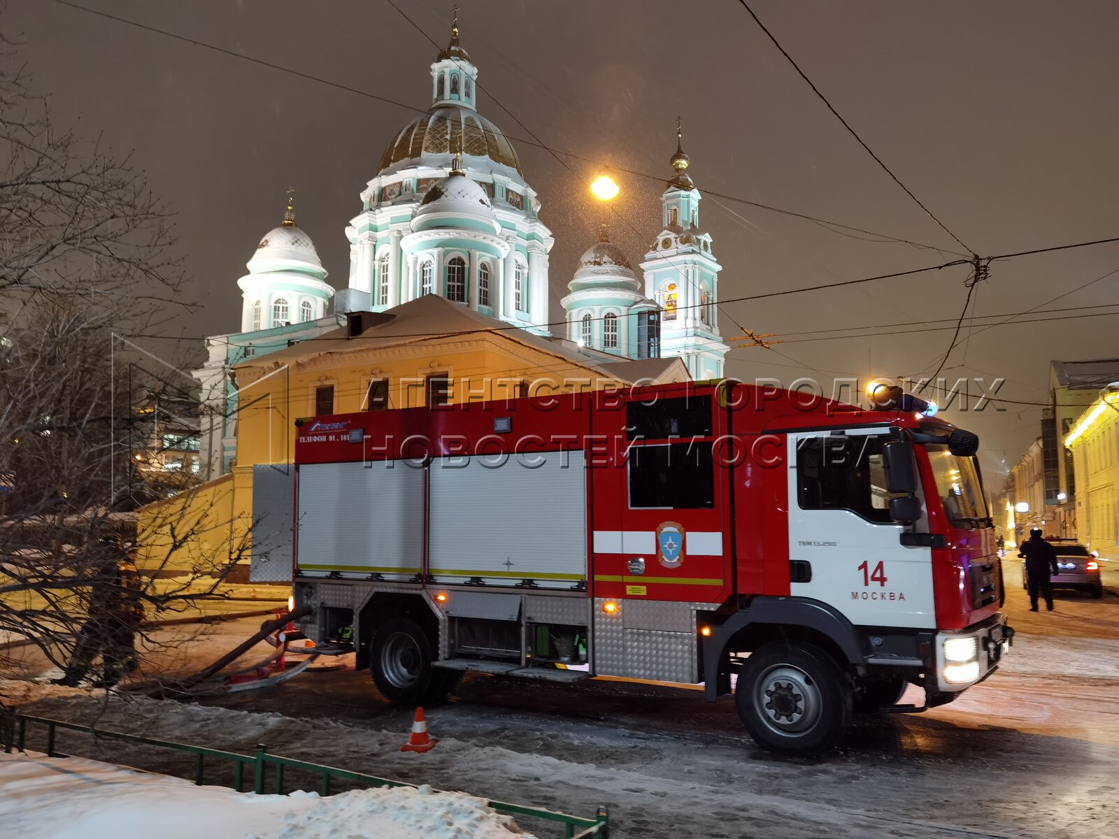 Елоховская вечером