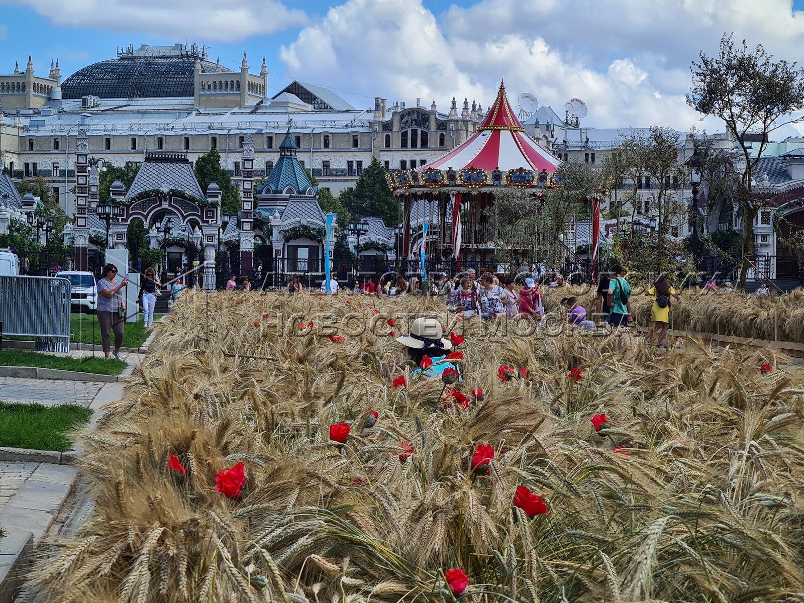 Выставка красная москва. Цветочный джем в Москве на красной площади. Фестиваль цветов. Площадки фестиваля цветочный джем. Цветочный джем 2022 Москва красная площадь.